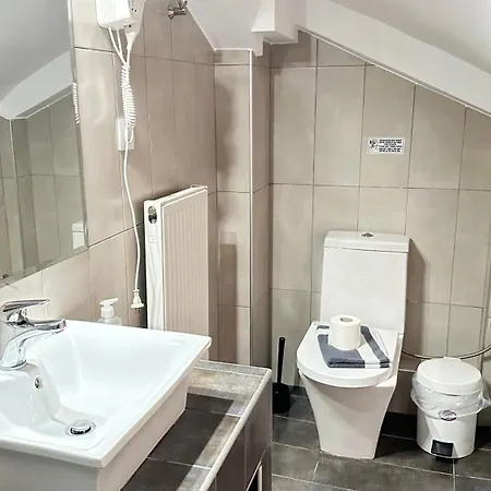 Gorgona Di Thassos * 利迈纳里亚