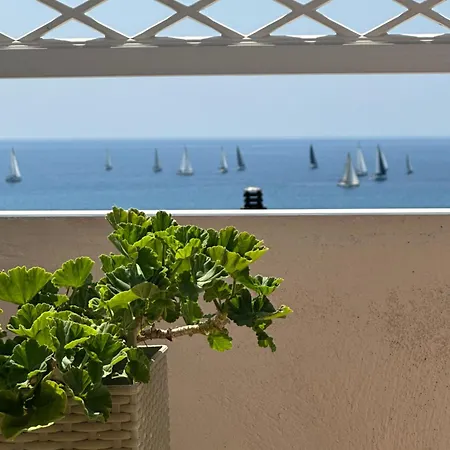 Gorgona Di Thassos * يميناريا