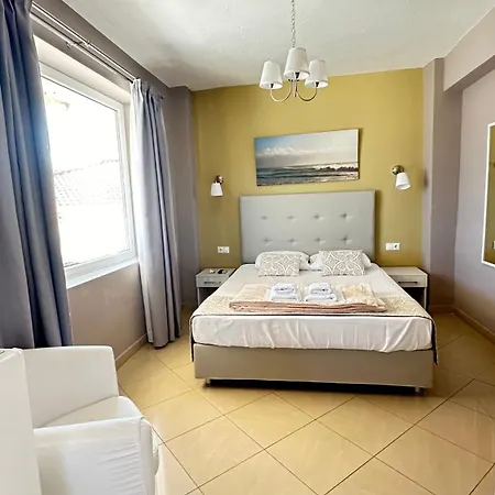 Gorgona Di Thassos * يميناريا